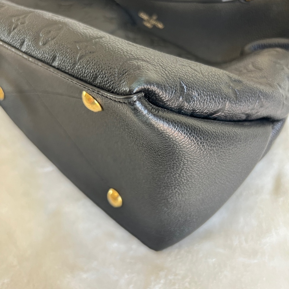 AUTHENTIC Louis Vuitton Black Empreinte Maida Hobo. M45522 - Picture 7 of 9